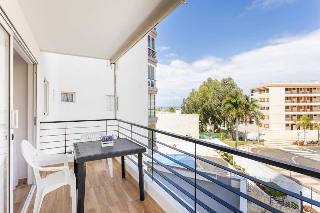 Vivienda Vacacional Rosaini Los Cristianos  Eksteriør bilde