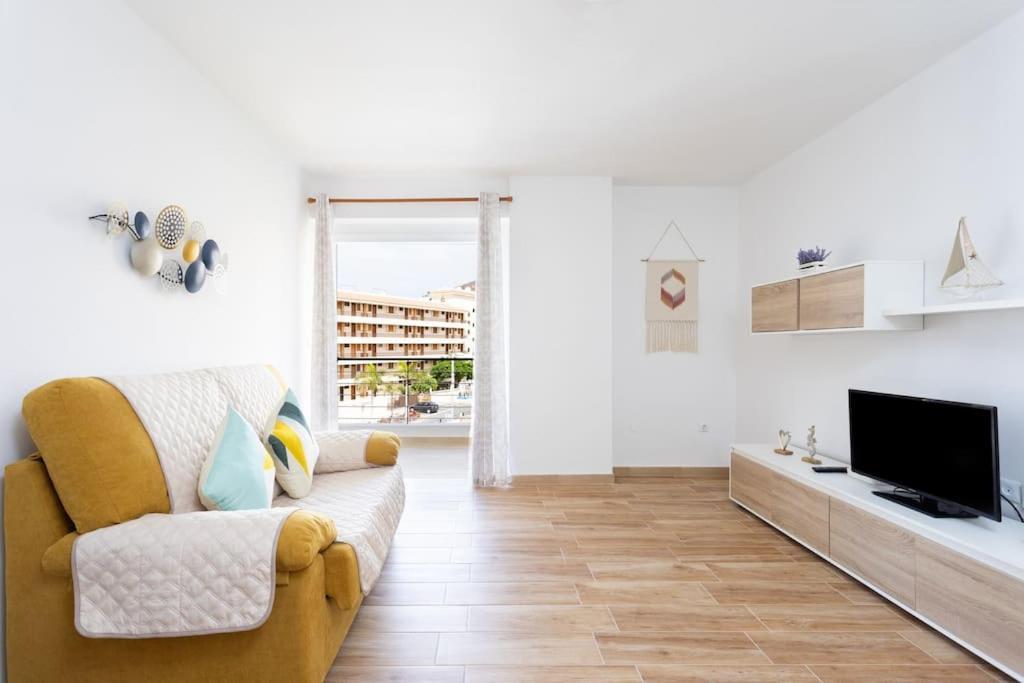 Vivienda Vacacional Rosaini Los Cristianos  Eksteriør bilde
